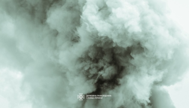 У тимчасово окупованому Криму пролунали вибухи