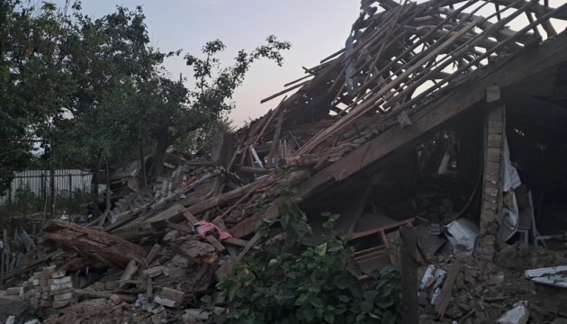 Ворог обстріляв Нікополь та Мирівську громаду, є постраждала