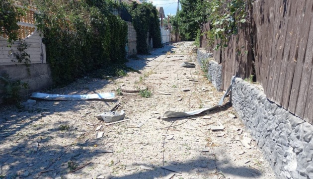 Ворог обстріляв Нікопольщину з артилерії та 15 разів атакував дронами, є руйнування