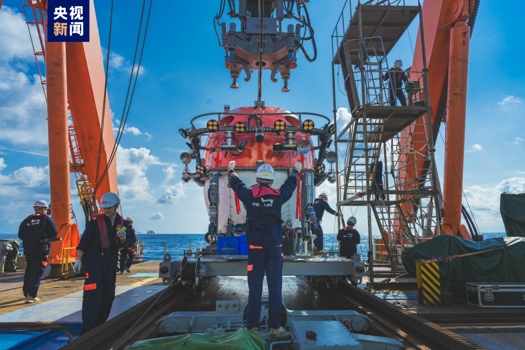 z dvoh zatonulih korabliv u kitayi distali ponad 900 starodavnih artefaktiv 7405a70