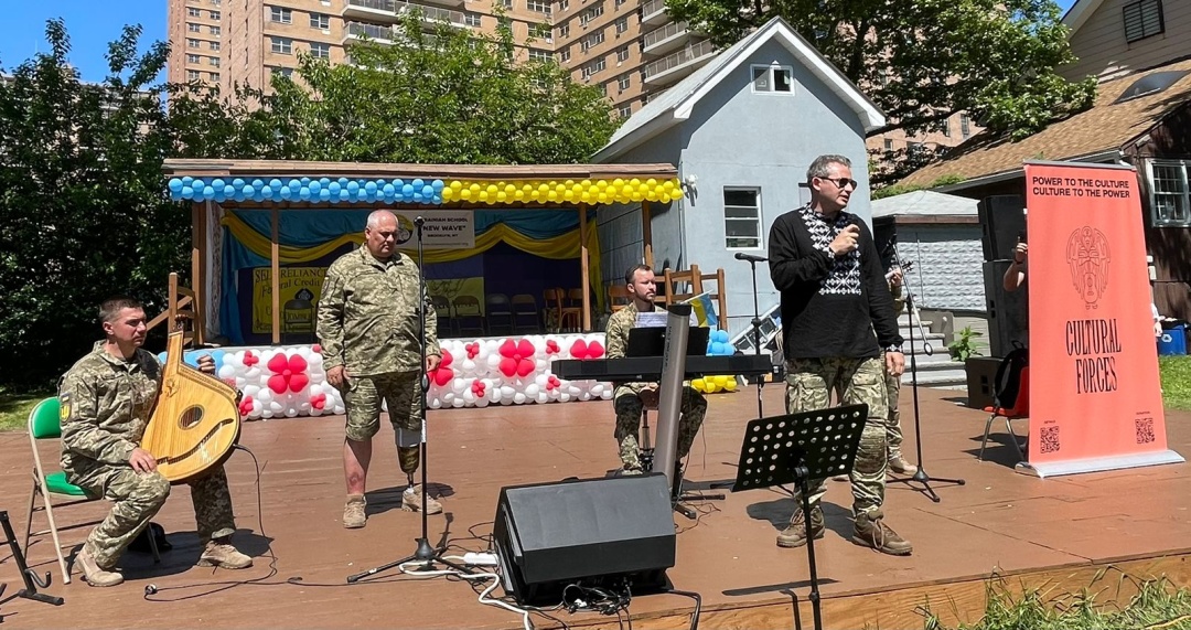 zastupnicja golovi mzs borovec zavitala do ukrayinskoyi shkoli u nju jorku a83cff2