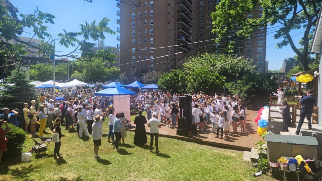 zastupnicja golovi mzs borovec zavitala do ukrayinskoyi shkoli u nju jorku ae3f5e8