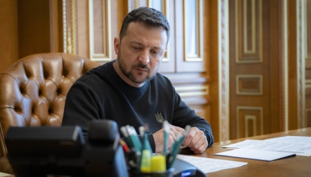 Зеленський привітав з обранням президентку Ісландії