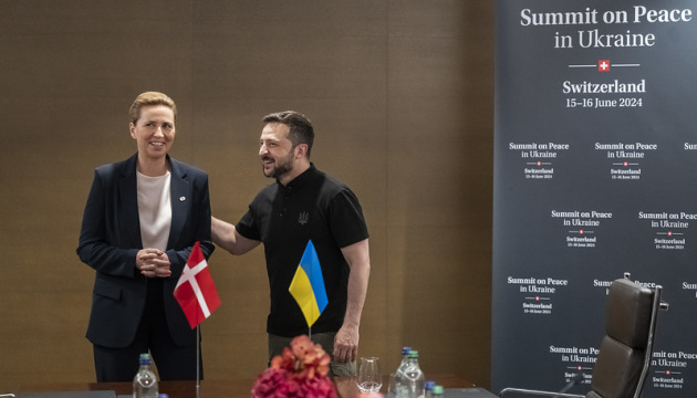 Зеленський та прем’єрка Данії обговорили підготовку до передачі Україні F-16