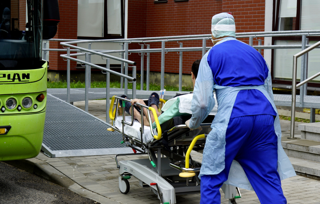 do rigi na likuvannja pribula grupa vazhkoporanenih ukrayinskih vijskovih 50e7f40