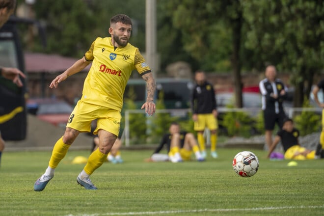 ФК «Буковина» підписала нового лівого захисника