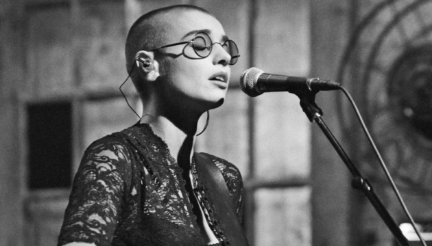 Ірландський музей після критики зробить нову воскову фігуру Шинейд О'Коннор