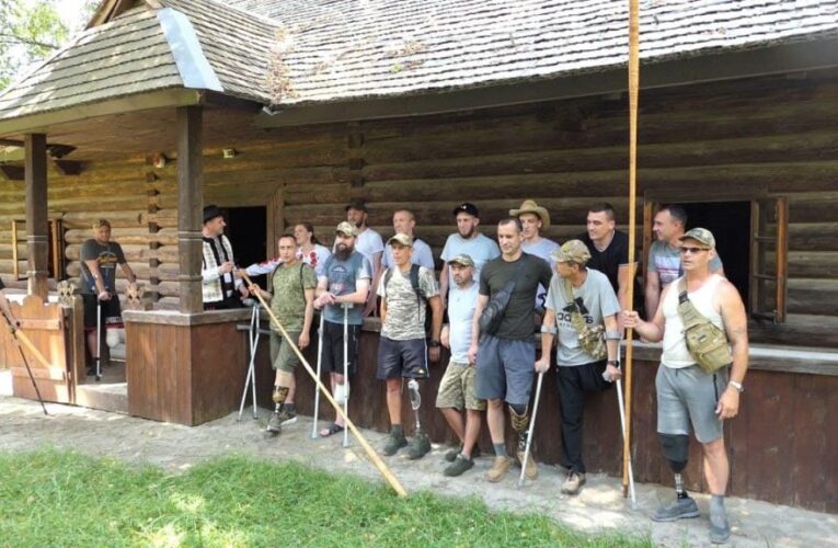 На Буковині стартував проєкт «Мандротерапія» для захисників, які проходять реабілітацію