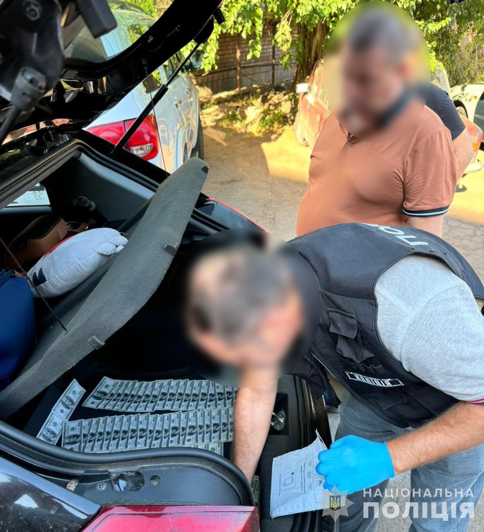 na dnipropetrovshhini zatrimali dvoh vijskovih jaki za 10 tisjach oformljuvali fiktivnij diagnoz 11ba682