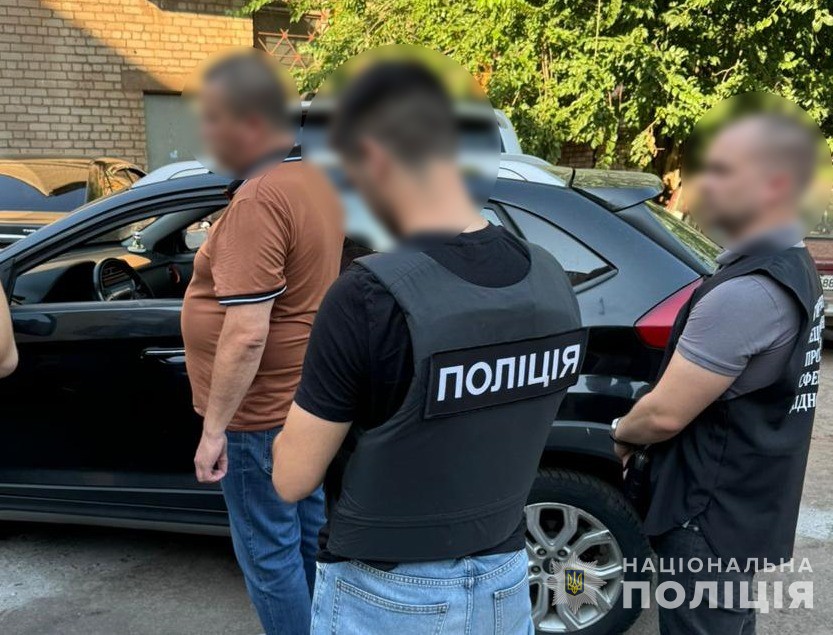 na dnipropetrovshhini zatrimali dvoh vijskovih jaki za 10 tisjach oformljuvali fiktivnij diagnoz 1e69a29