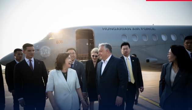 Орбан прибув до Китаю для зустрічі з Сі