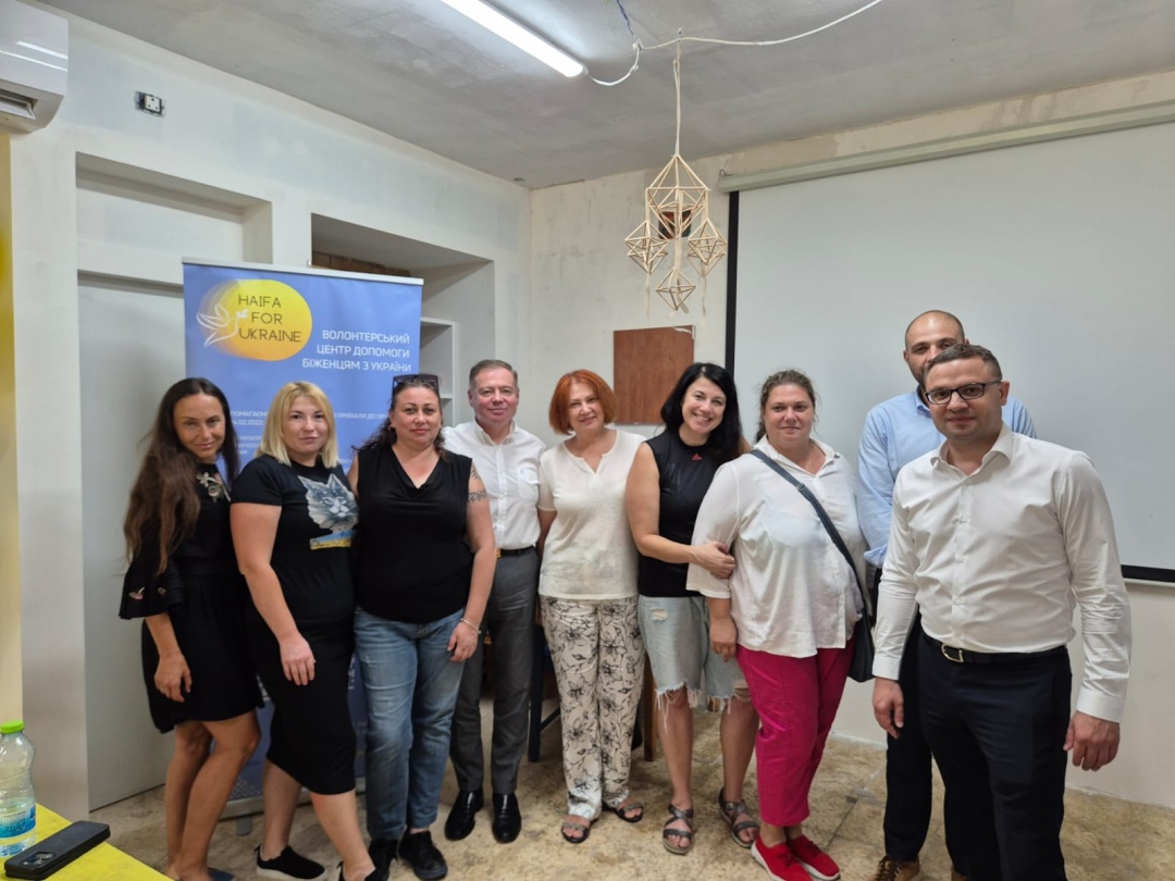 posol v izrayili zustrivsja z aktivistami ukrayinskoyi gromadi hajfi 2c7cd08