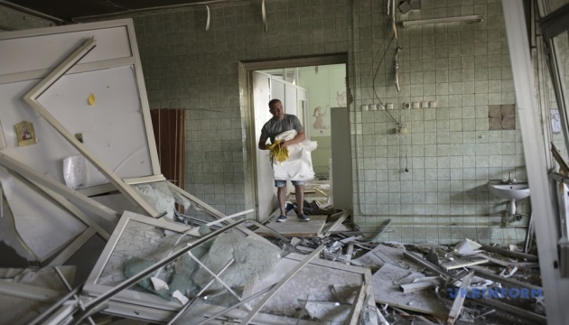 Путін навмисно вдарив по «Охматдиту», це його сигнал світові - Зеленський