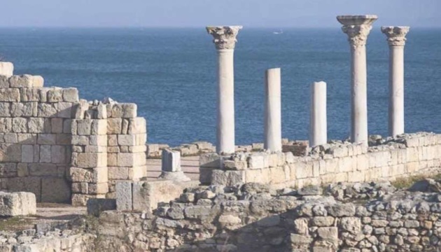 Росія викрала артефакти з античного Херсонеса