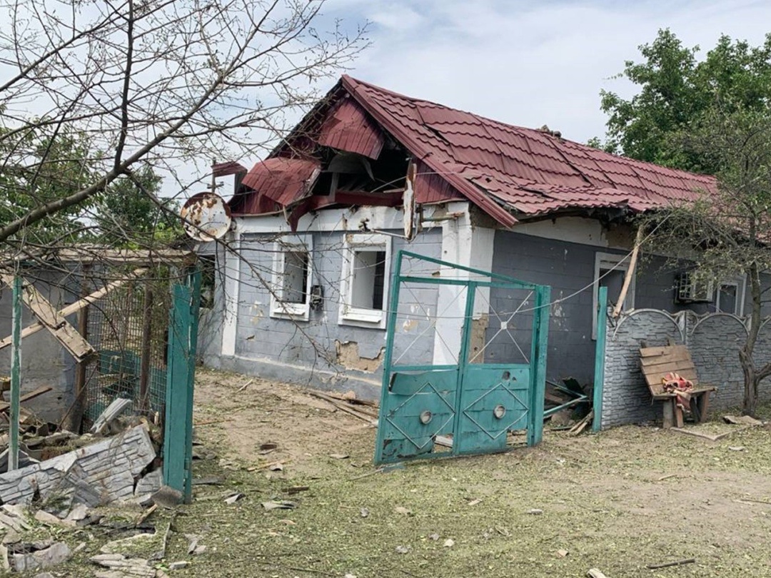 rosijani vdarili po centru sela na donechchini zaginula spivrobitnicja silradi 15 travmovanih 0fd4ffe