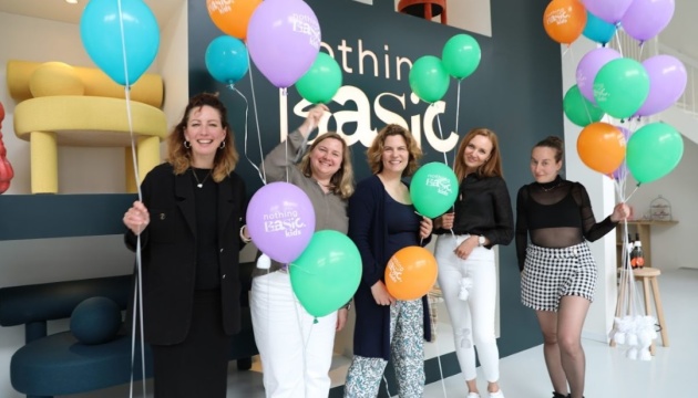 У Нідерландах магазин українських меблів і декору відзначить перший рік роботи