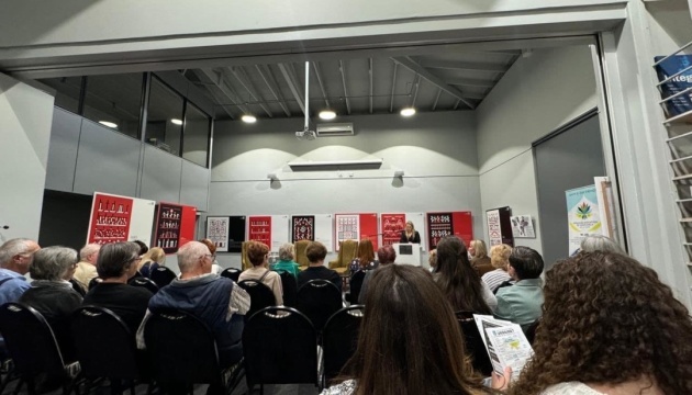 У ПАР відкрили виставку про Голодомор в Україні