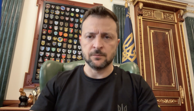 Зеленський: Буде зроблено все, щоб посилити наші позиції на фронті