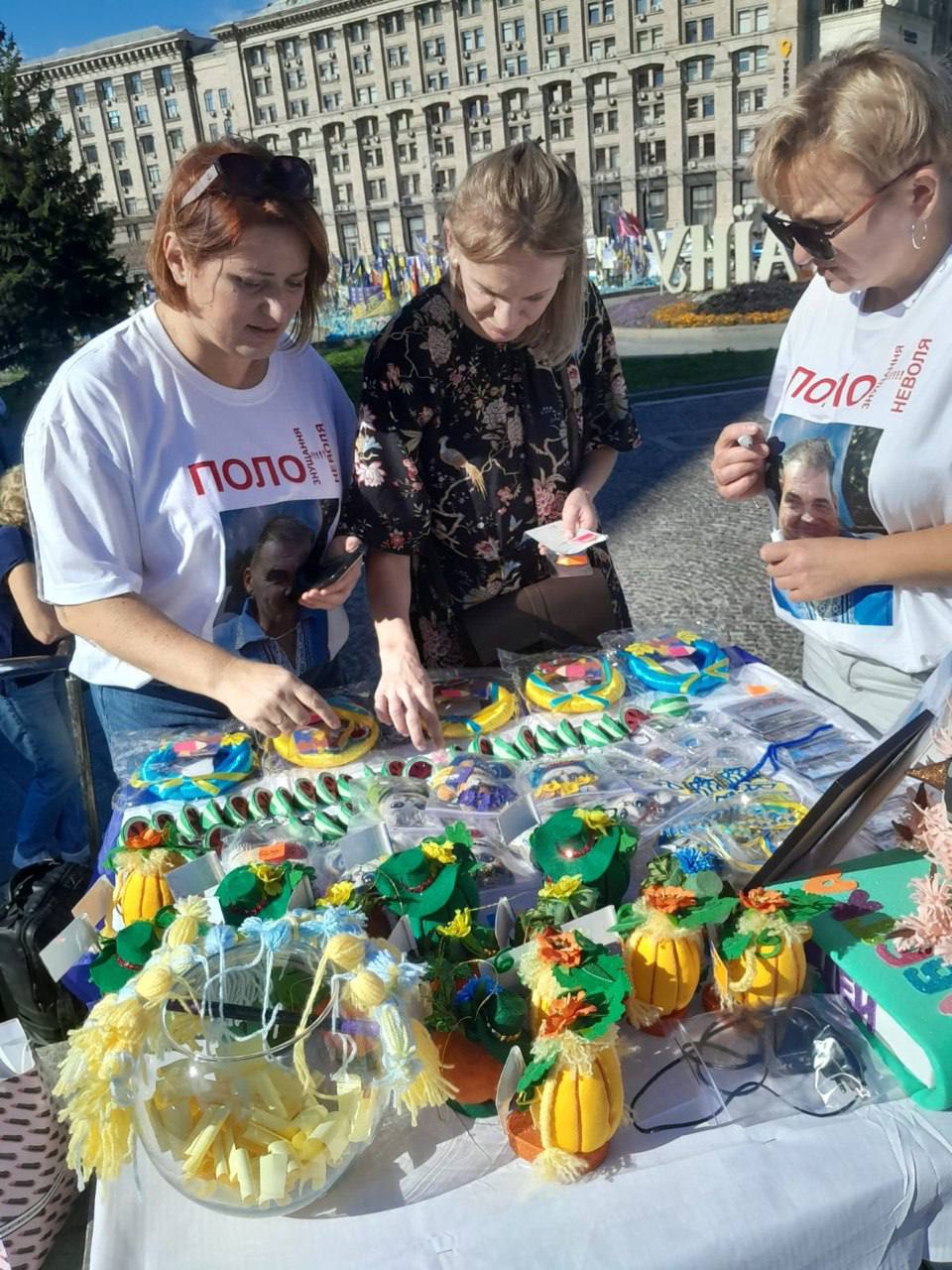 meshkanci okupovanoyi goloyi pristani vidznachili 315 richnij juvilej mista u kiyevi ova 40295c1