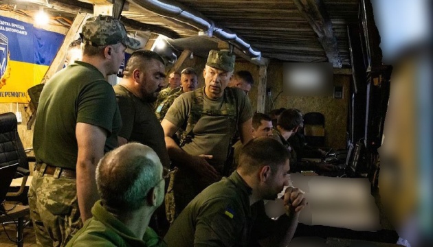 Сирський перебуває на найгарячіших ділянках Східного фронту - Генштаб