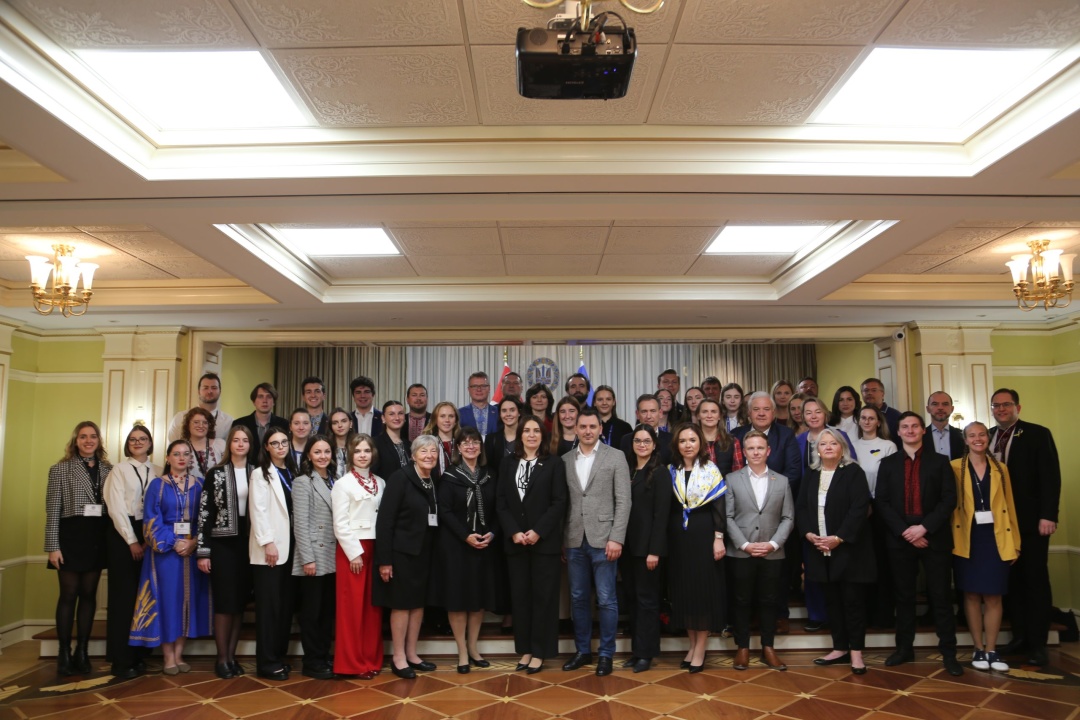 diaspora organizuvala den propaguvannja ukrayini u kanadskomu parlamenti 4df3b02