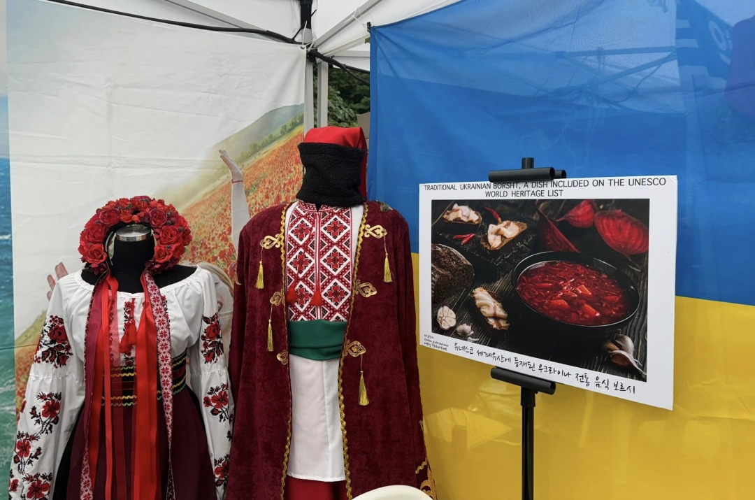 diplomati ta gromada predstavili ukrayinu na kulturnomu festivali u seuli 3cbbce2