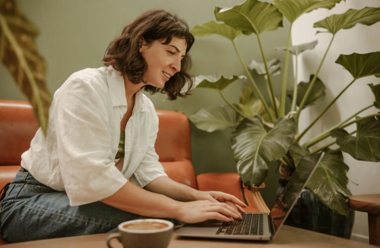 Для українців запустили чат-бот з інструкціями про сексуальне та репродуктивне здоров’я