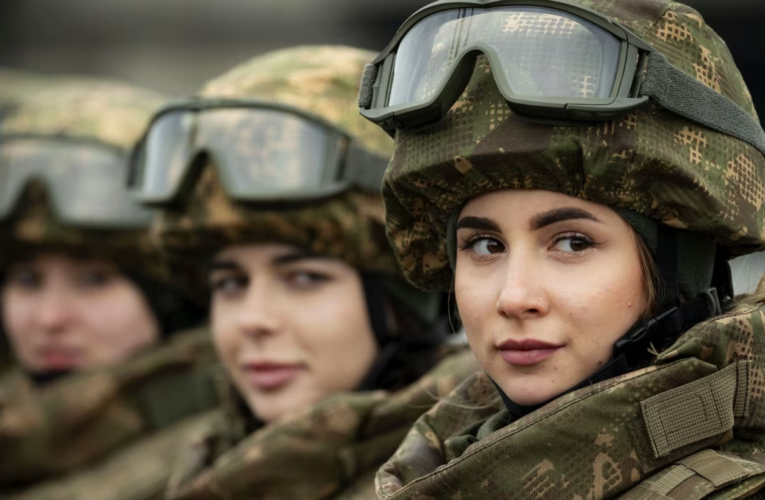 Для жінок, охочих долучитися до війська, запустили чат-бот