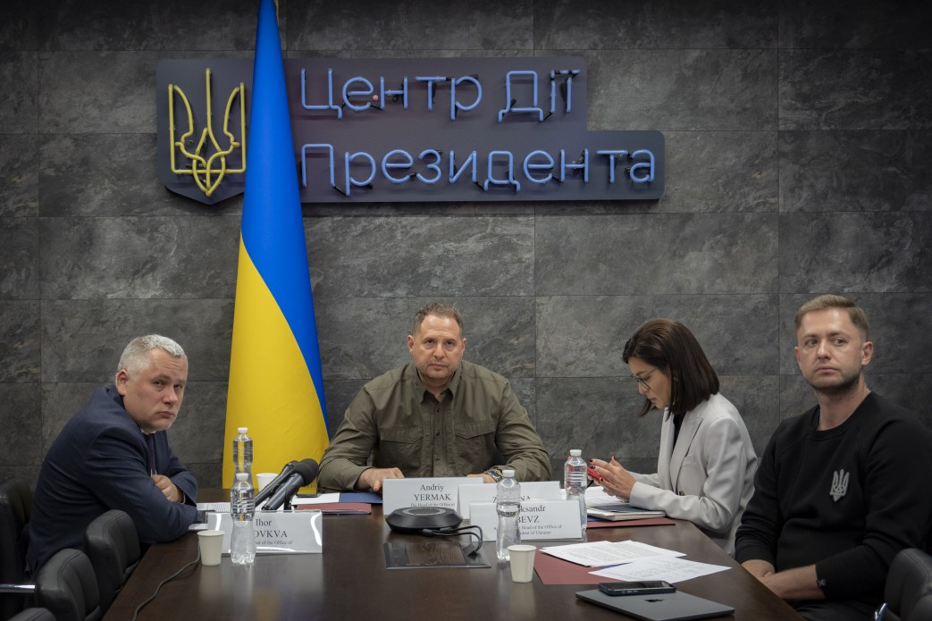 na konferenciyi v rizi obgovorili punkt formuli miru prisvjachenij teritorialnij cilisnosti ukrayini 448783a