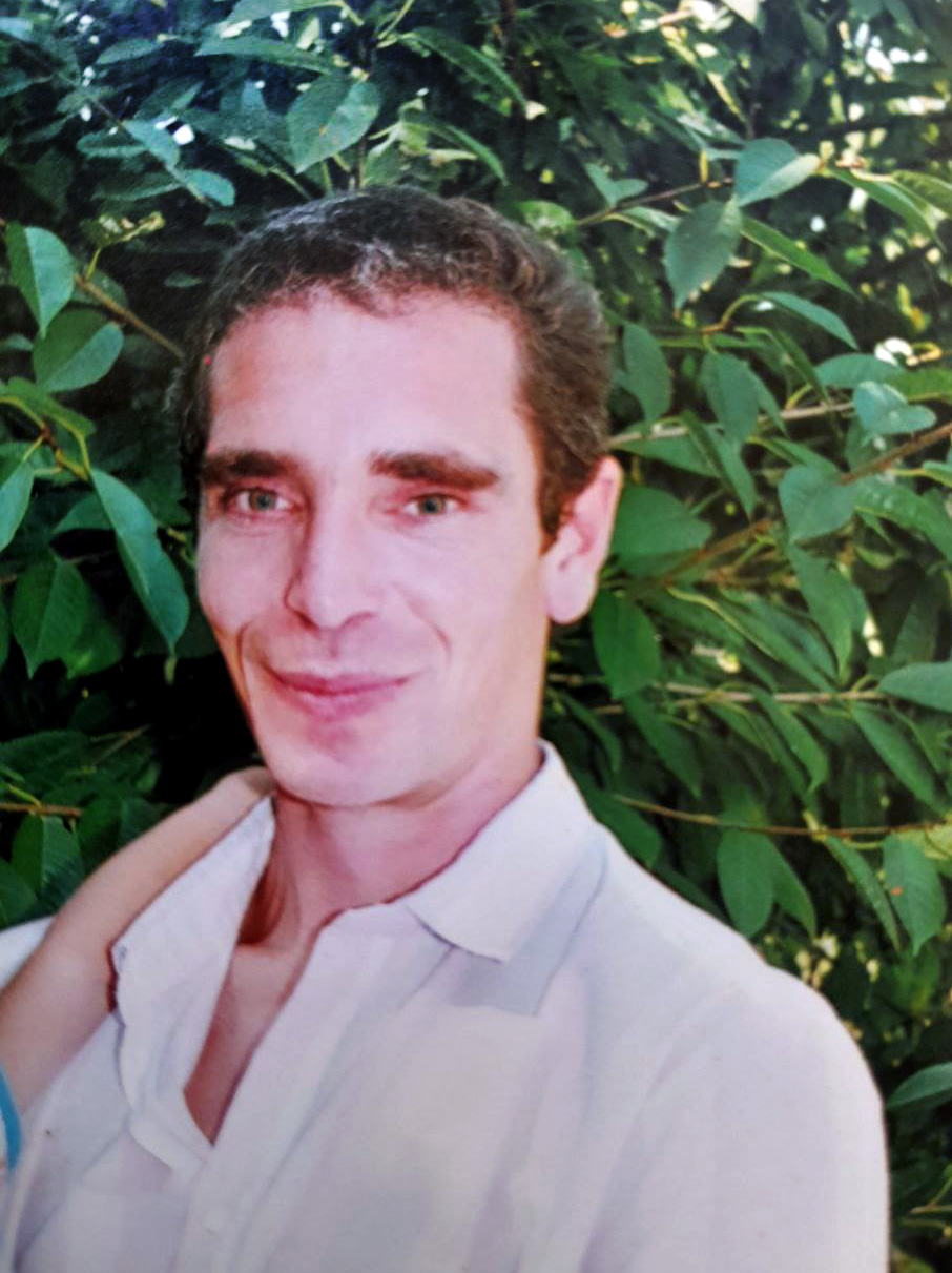 pamjati budivelnika spivrobitnika hersonskogo teatru oleksandra kirichka 73eb228