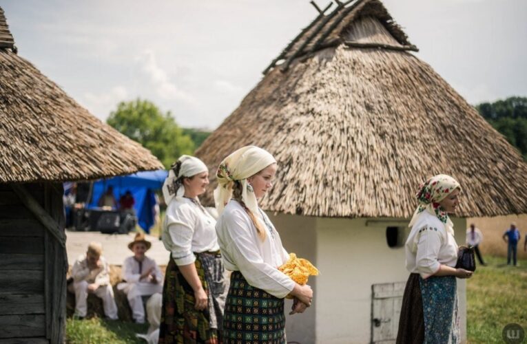 У Чернівцях покажуть 3D виставу «У куми Брехні»