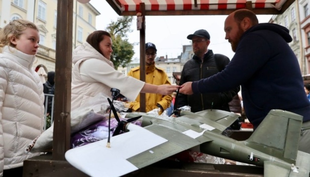 u lvovi vidbuvsja pershij jarmarok veteranskogo biznesu bf30aff