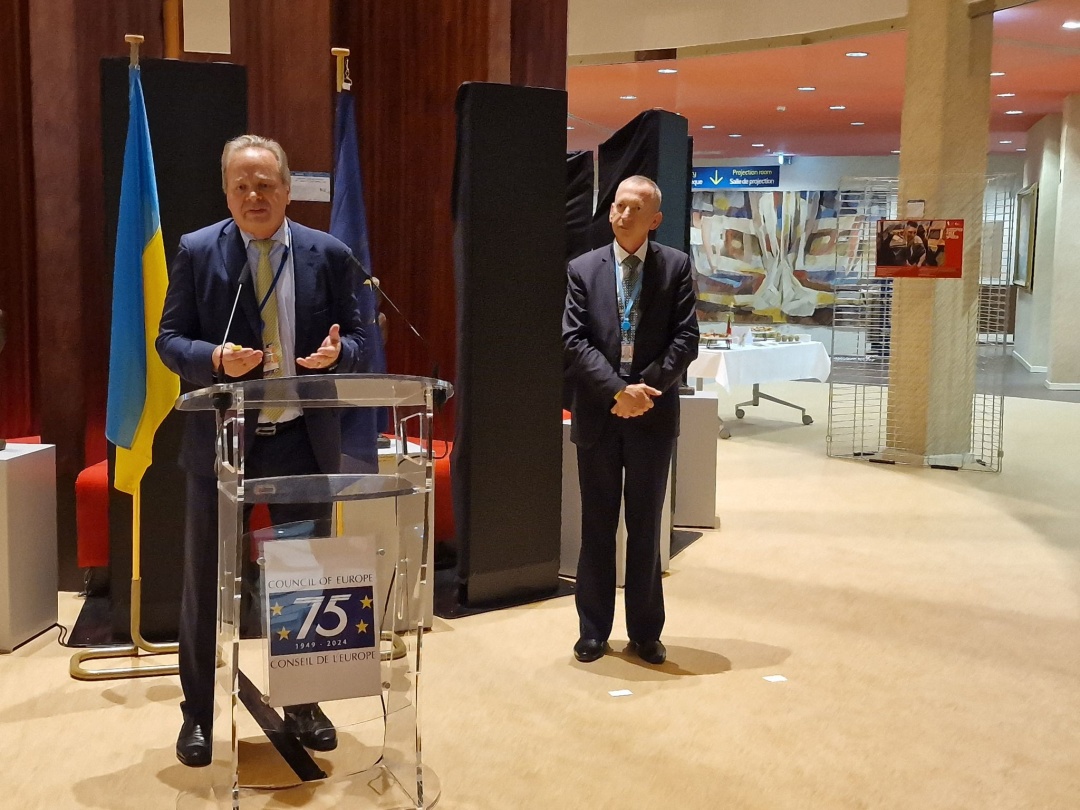 u strasburzi vidkrili vistavku svitlin prisvjachenu polonenim ukrayinskim zhurnalistam 30219b6