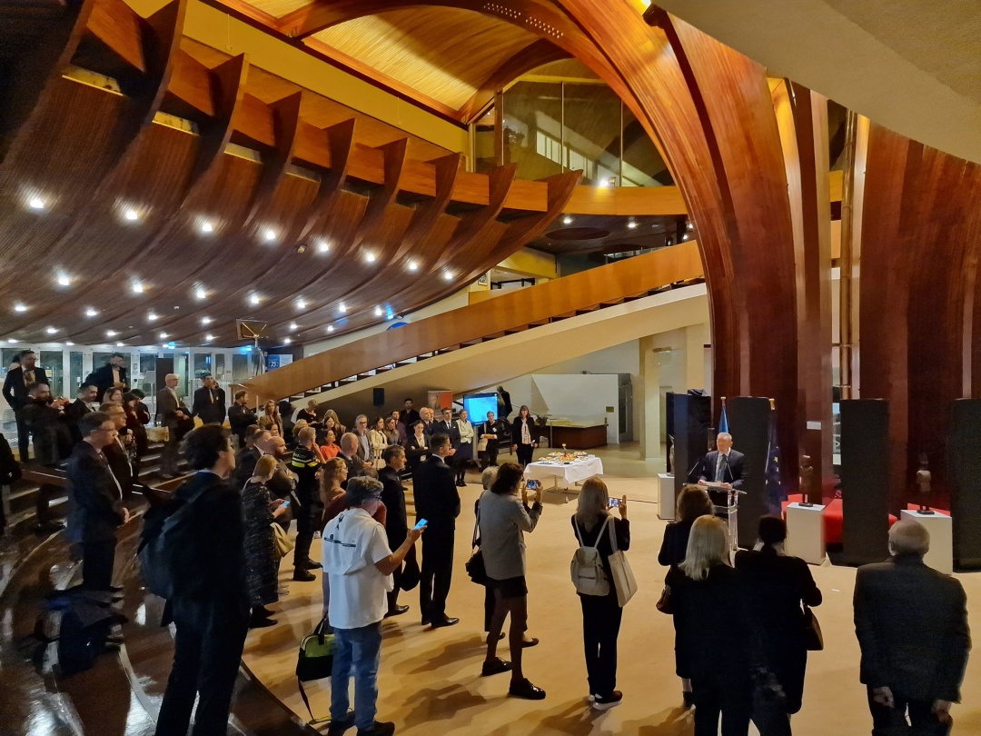 u strasburzi vidkrili vistavku svitlin prisvjachenu polonenim ukrayinskim zhurnalistam 6f44a88