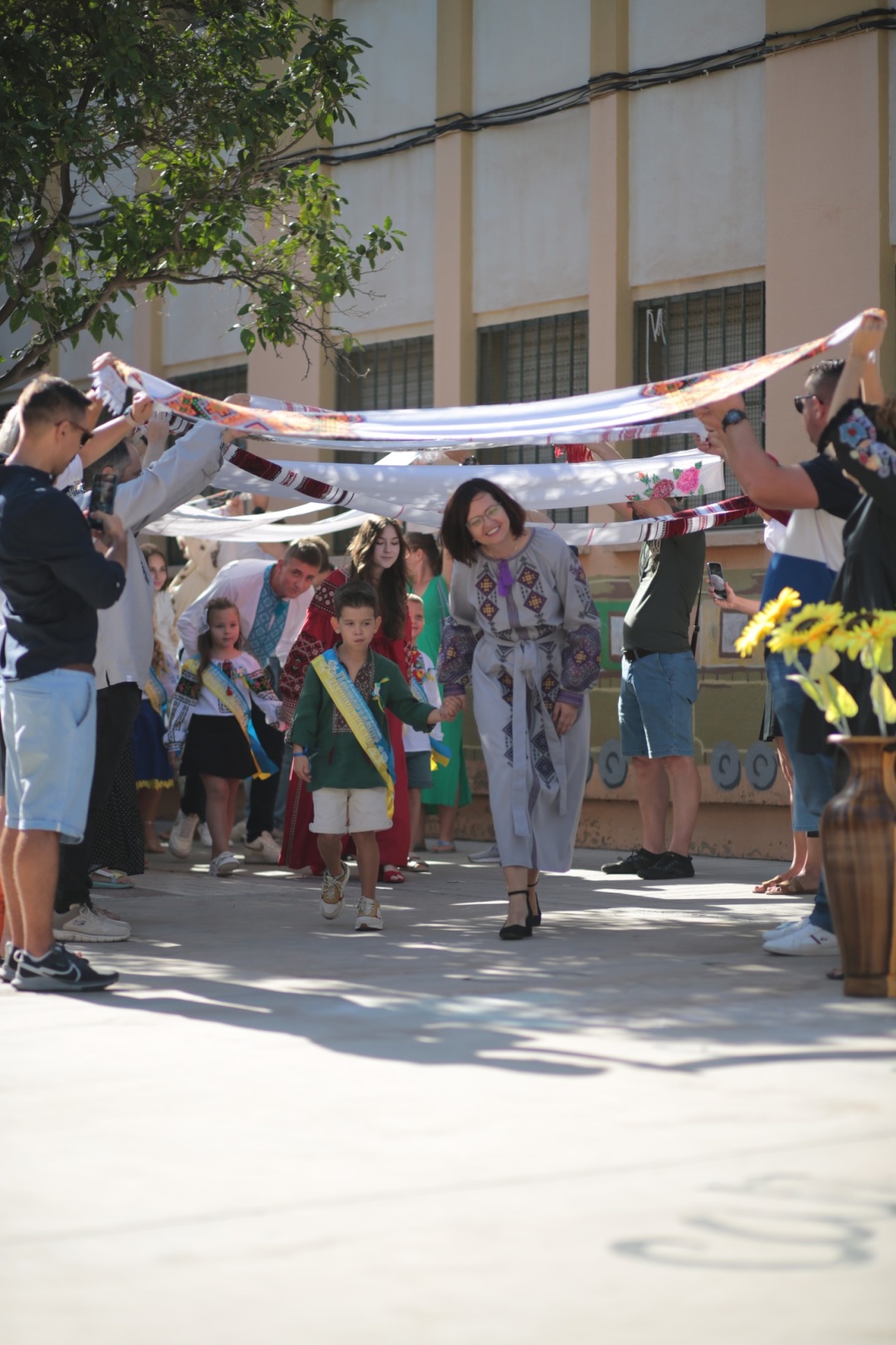 v ispaniyi ukrayinska subotnja shkola vidznachila svjato pershogo dzvonika 3e0b2fe