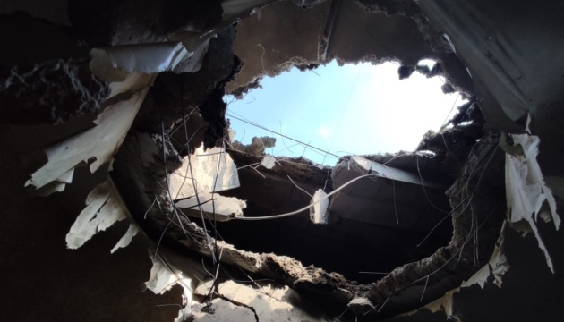 Ворог уночі та зранку 16 разів обстріляв прикордоння Сумщини - двоє поранених