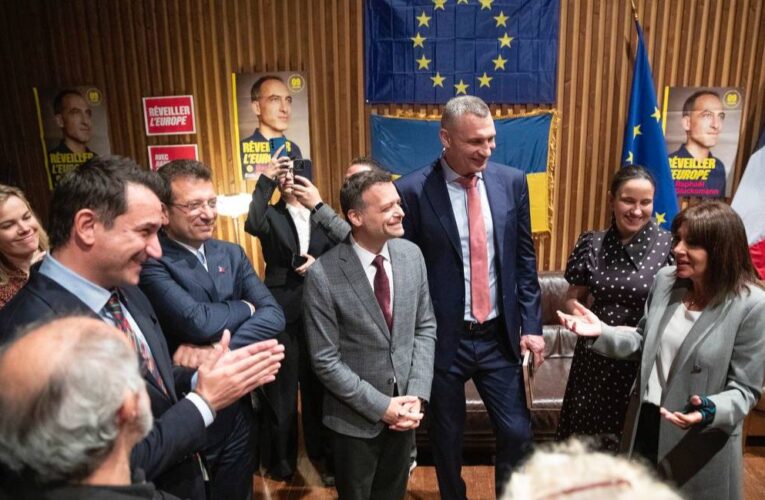 Віталій Кличко закликав посилити підтримку України на зустрічі з дипломатами і представниками міжнародних організацій