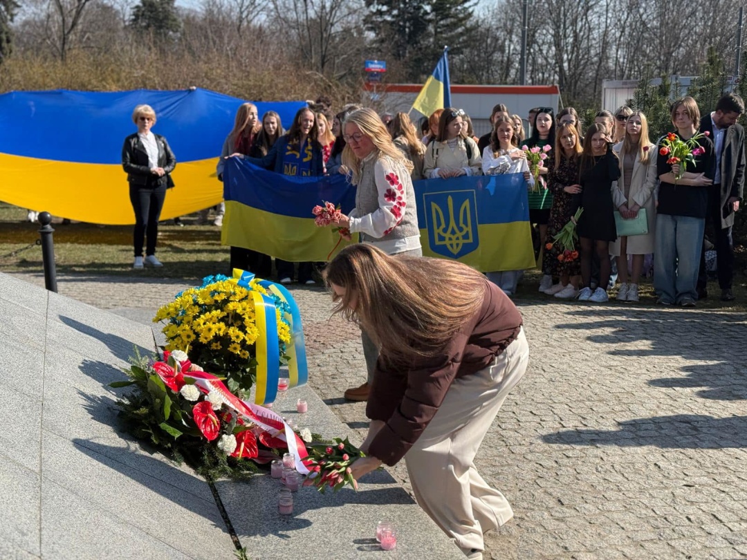 u varshavi ukrayinska gromada vshanuvala pamjat tarasa shevchenka 4e05eef