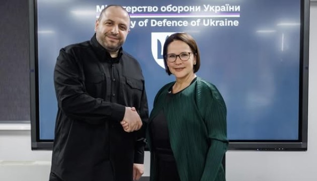 Умєров і міністерка оборони Люксембургу обговорили співпрацю у сфері ППО