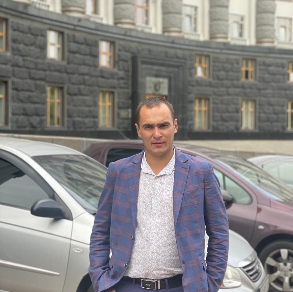 na bukovini deputat vid slug narodu zvernuvsja do dbr shhodo tisku golovi oblasnogo oseredku partiyi 1d2e472
