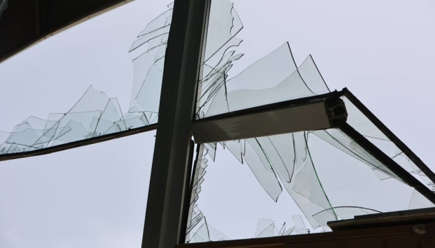 На Кіровоградщині уламки дронів пошкодили будинки, сонячну електростанцію і вуличне освітлення