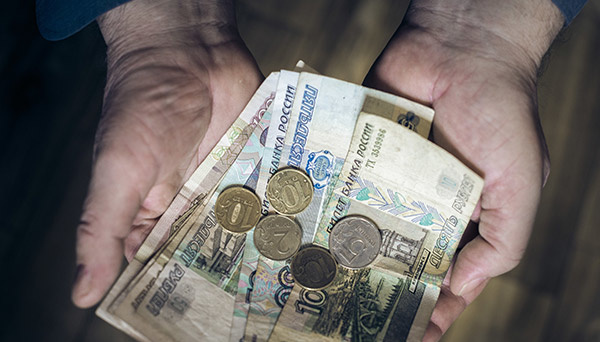 На Луганщині окупанти затримують зарплати комунальникам