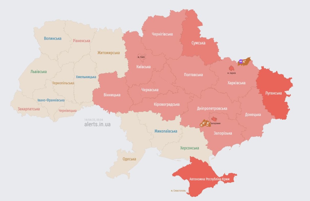 Актуальна мапа повітряних тривог станом на 05:04 / Джерело: https://alerts.in.ua/