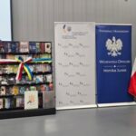 u polshhi vidkrili novu ukrayinsku knizhkovu polichku 04c2270