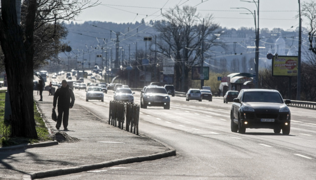 В Україні переважно без опадів, до +21°