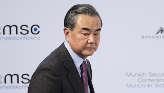 Китай підтримує справедливу мирну угоду - Ван Ї обговорив «українську кризу» з главами МЗС Німеччини і Польщі