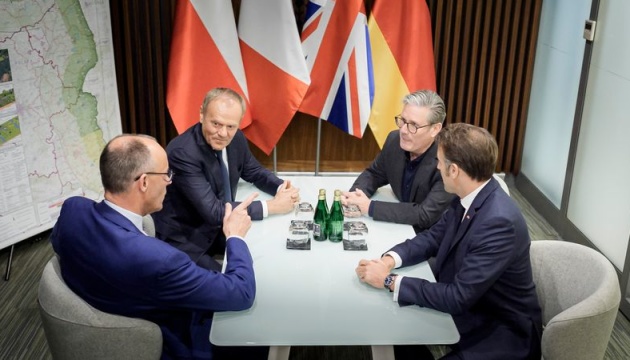 Лідери Франції, Німеччини, Польщі та Британії закликали Росію до безумовного 30-денного припинення вогню