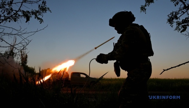 На Покровському напрямку минулої доби зупинили 54 ворожі штурми, загалом на фронті - 205 зіткнень