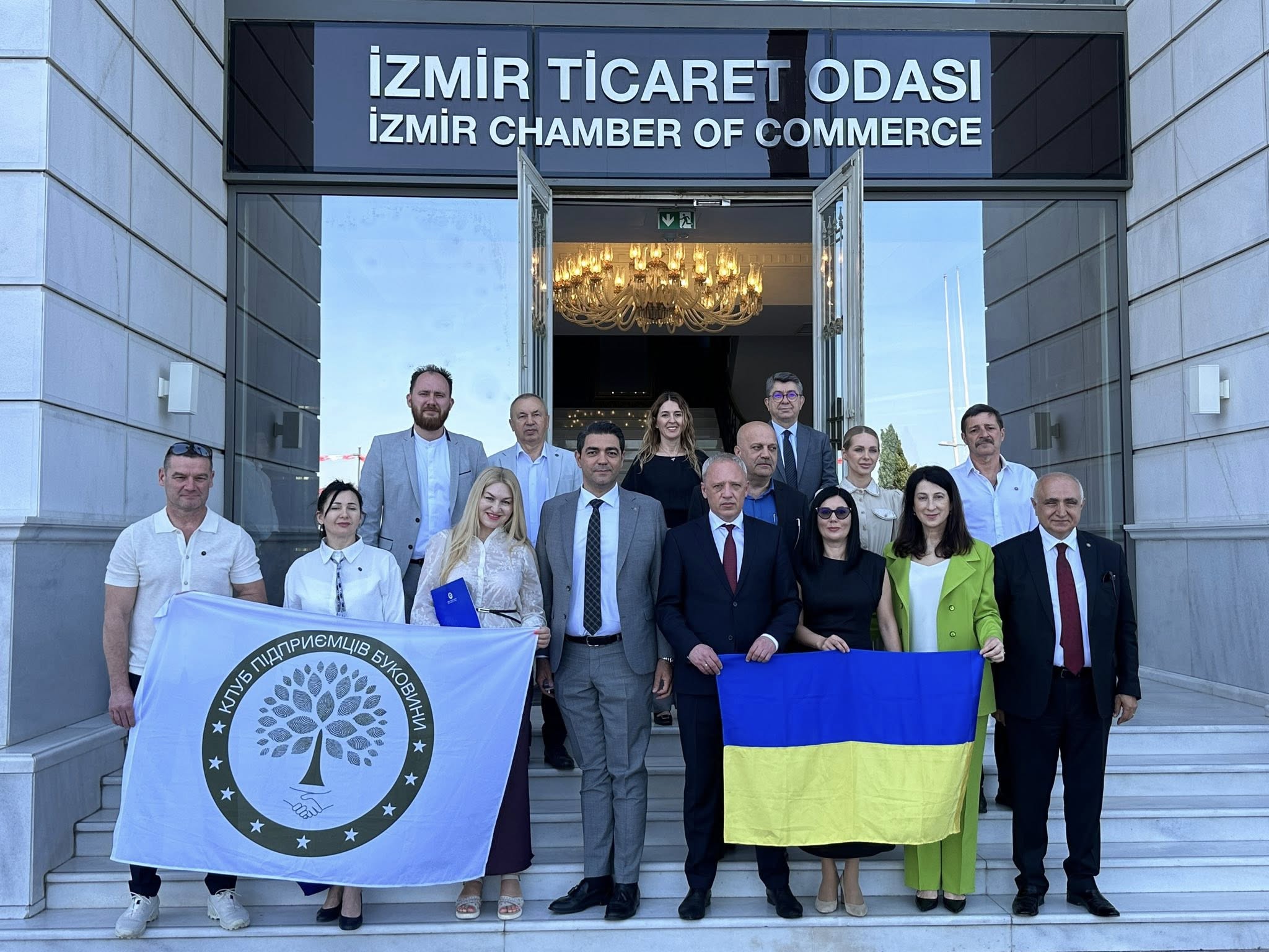 Підприємці з Буковини підписали угоди про співпрацю з бізнесменами Туреччини 2 pidpriyemci z bukovini pidpisali ugodi pro spivpracju z biznesmenami turechchini 9ba0d66