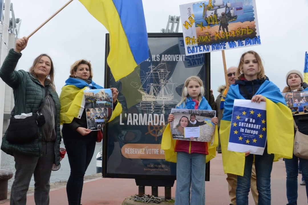 rosijskomu vitrilniku shtandart ne dali prishvartuvatis u francuzkomu gavri c64739a